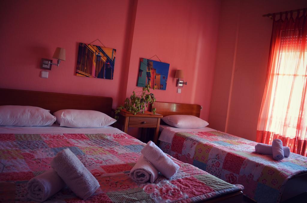 פוליקסטרון Hotel Astro מראה חיצוני תמונה